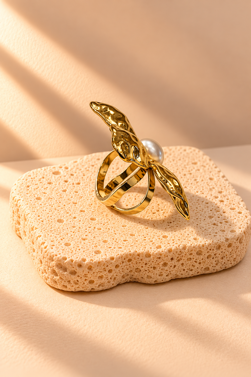 Camille Hammered Pearl Flower Ring