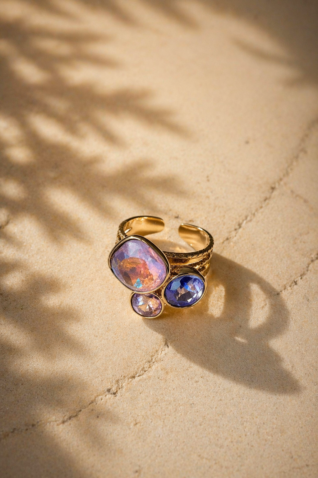 Iris Cluster Ring