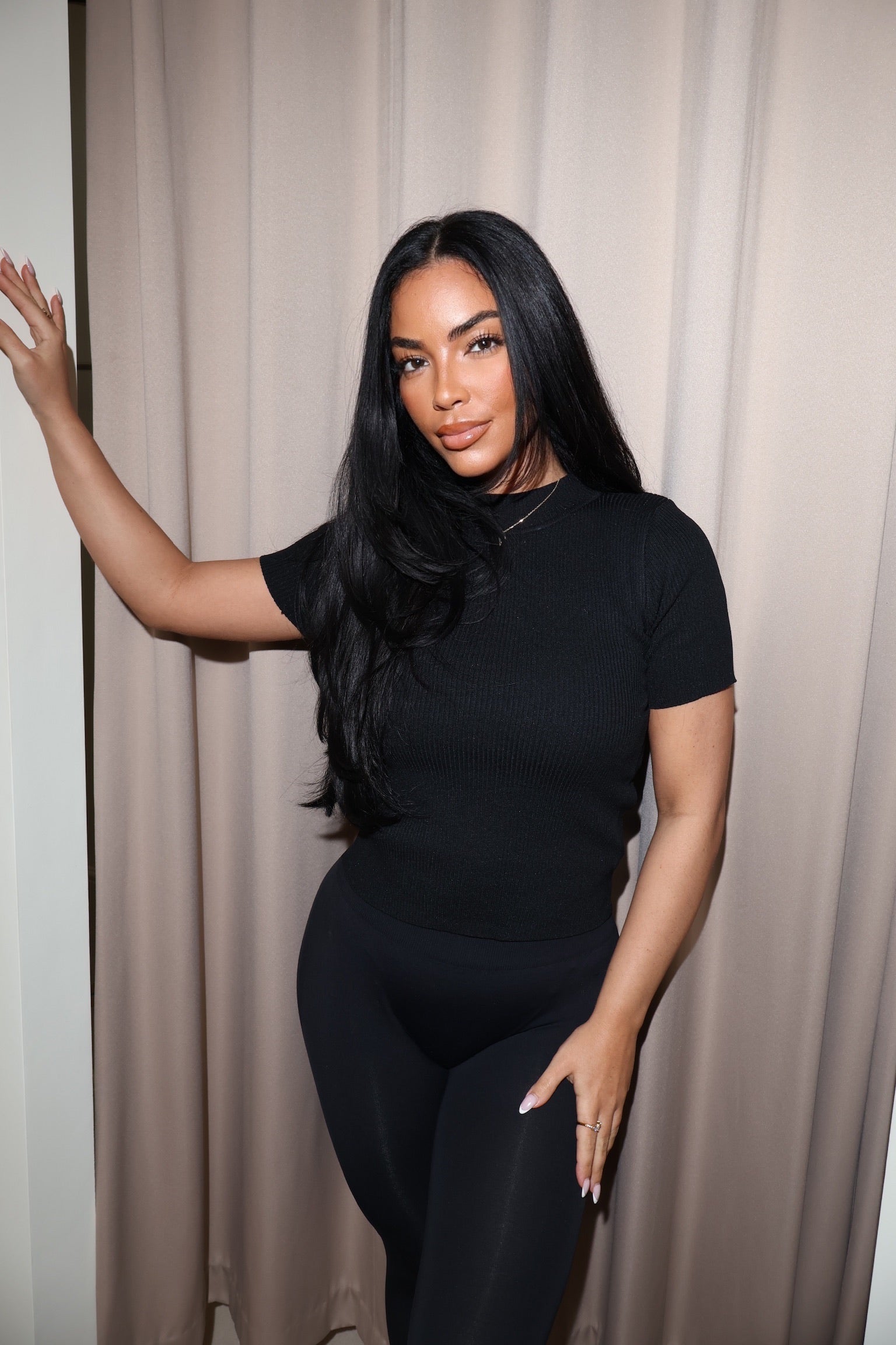 Ribbed Short Sleeve Top – Black