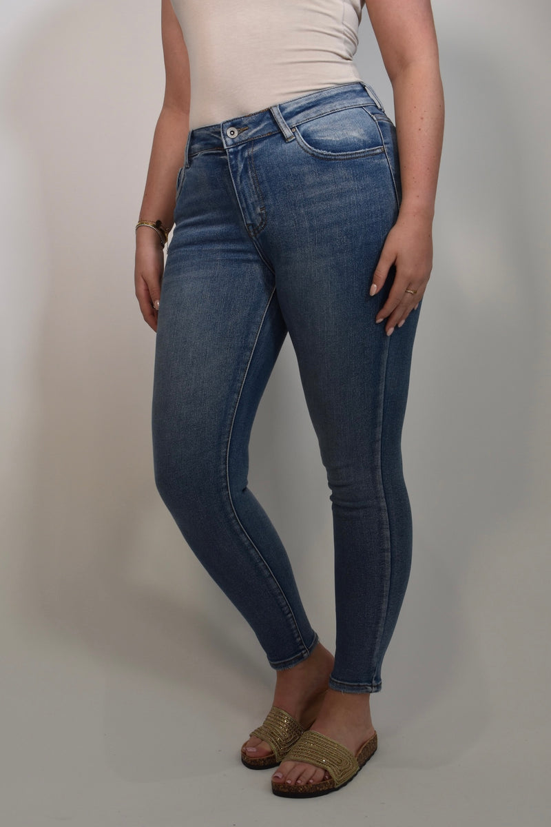 DAISY JEANS