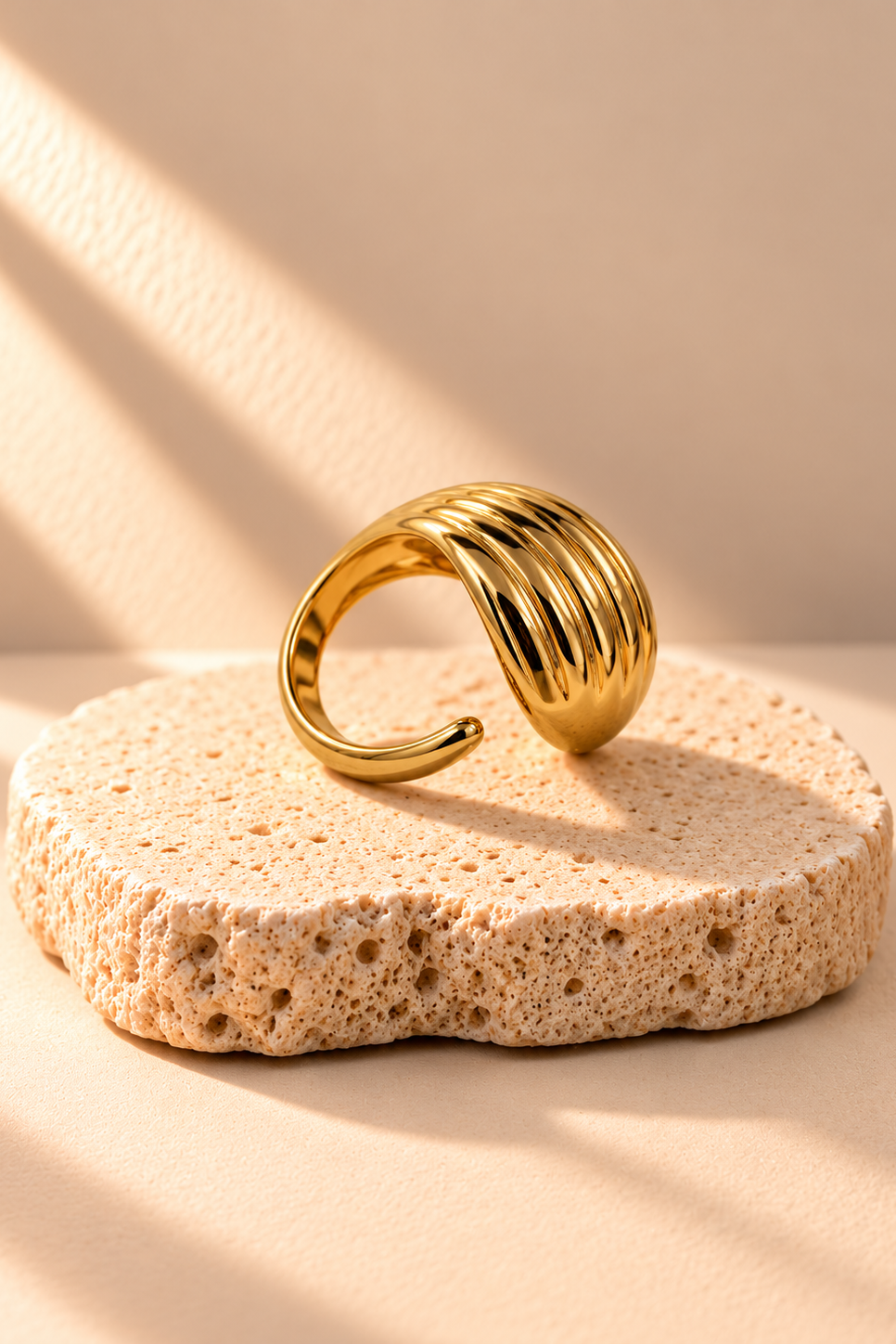Livia Ribbed Statement Ring
