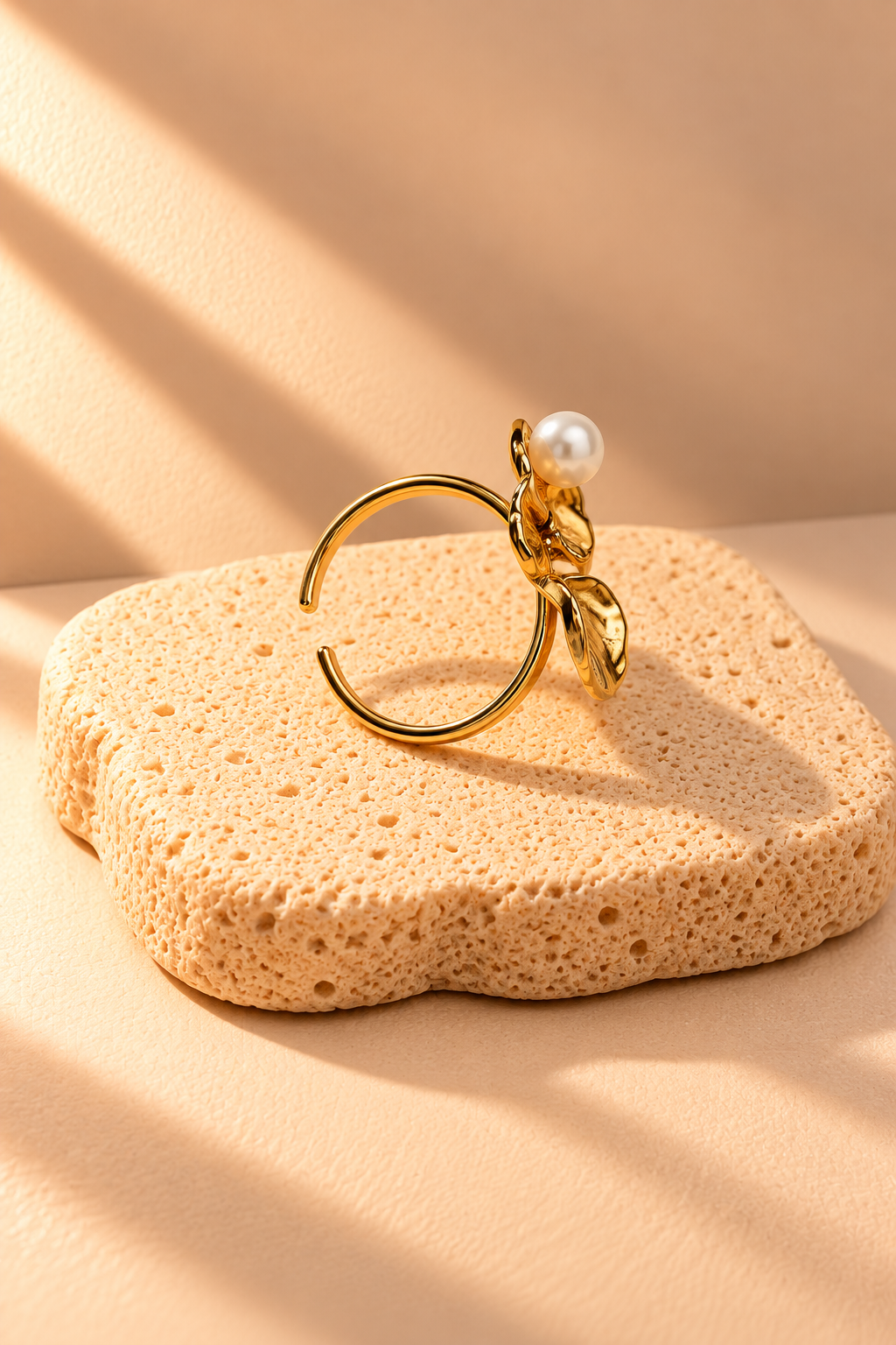 Margot Pearl Flower Ring