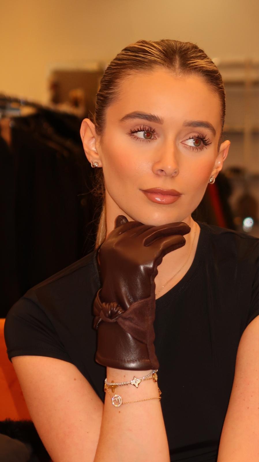 Vivienne Bow Gloves
